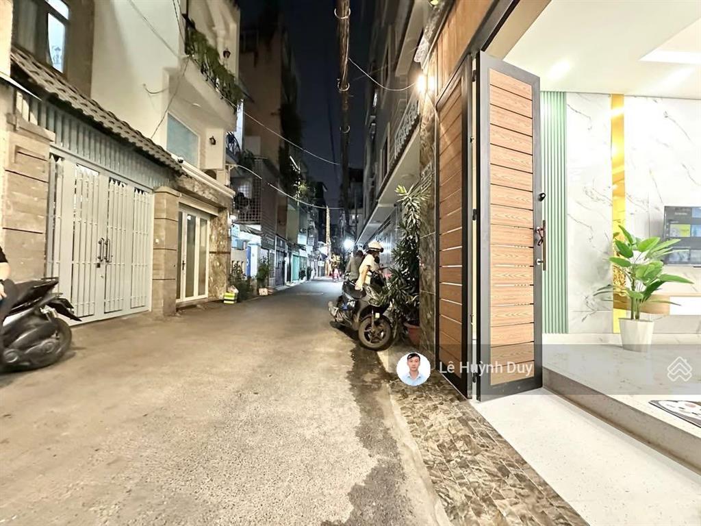Hoàng hoa thám  55m2  ngang 4m  hẻm xe hơi,  đường 6m + vỉa hè  9,8 tỷ