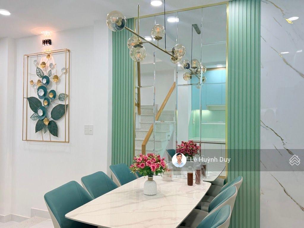 Hoàng hoa thám  55m2  ngang 4m  hẻm xe hơi,  đường 6m + vỉa hè  9,8 tỷ