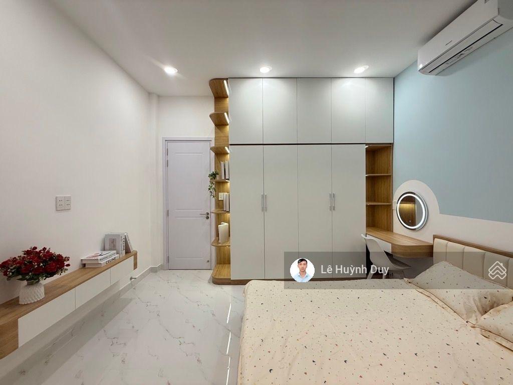Hoàng hoa thám  55m2  ngang 4m  hẻm xe hơi,  đường 6m + vỉa hè  9,8 tỷ