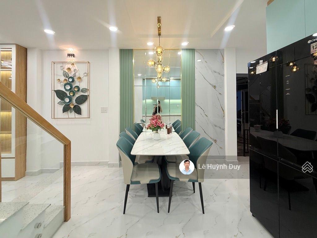 Hoàng hoa thám  55m2  ngang 4m  hẻm xe hơi,  đường 6m + vỉa hè  9,8 tỷ