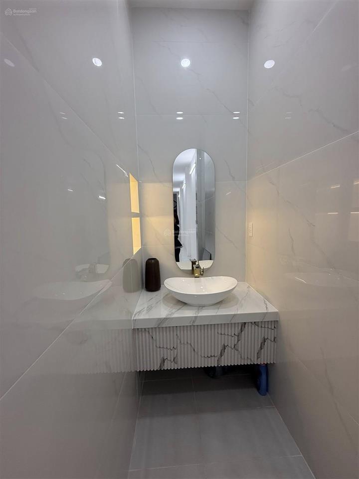 Nhà cần bán ngay đặng chất  gần cầu chữ y quận 8