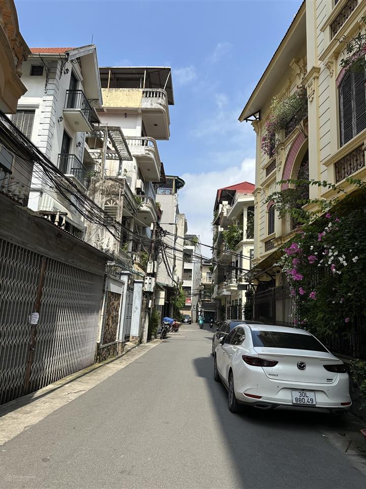 Hai bà trưng  phân lô yên lạc  lô góc 3 thoáng 5 tầng thang máy full nội thất nhà dân xây