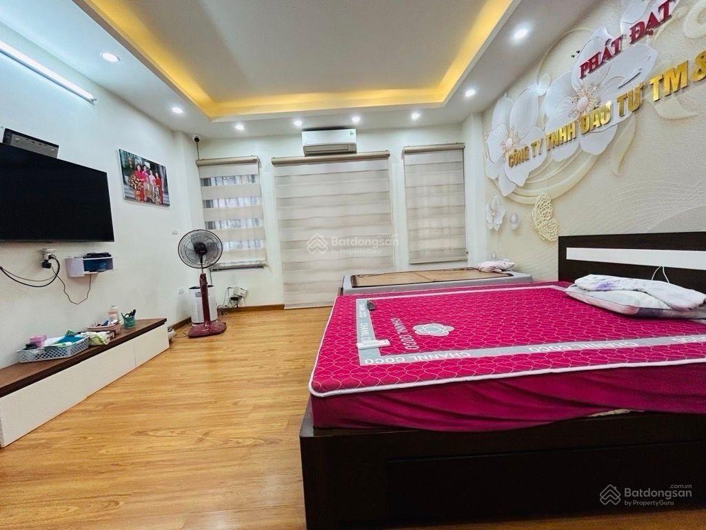 Hai bà trưng  phân lô yên lạc  lô góc 3 thoáng 5 tầng thang máy full nội thất nhà dân xây