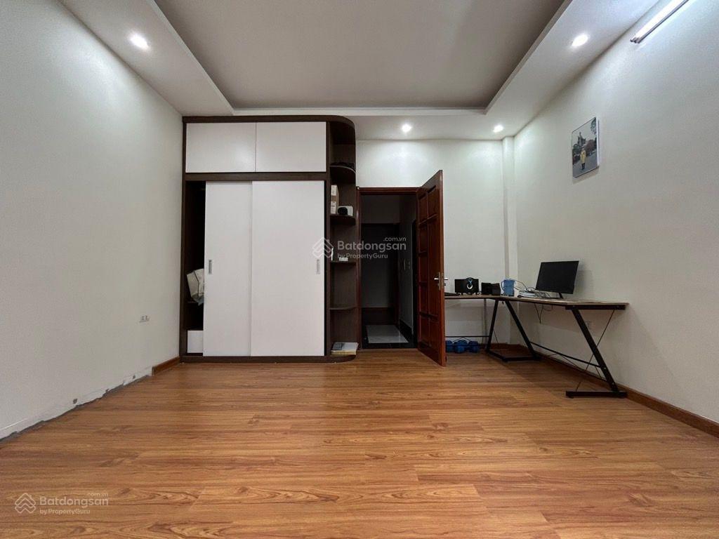 Hai bà trưng  phân lô yên lạc  lô góc 3 thoáng 5 tầng thang máy full nội thất nhà dân xây