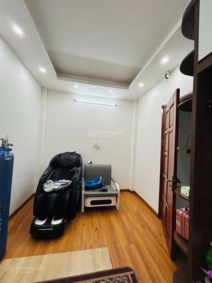 Hai bà trưng  phân lô yên lạc  lô góc 3 thoáng 5 tầng thang máy full nội thất nhà dân xây