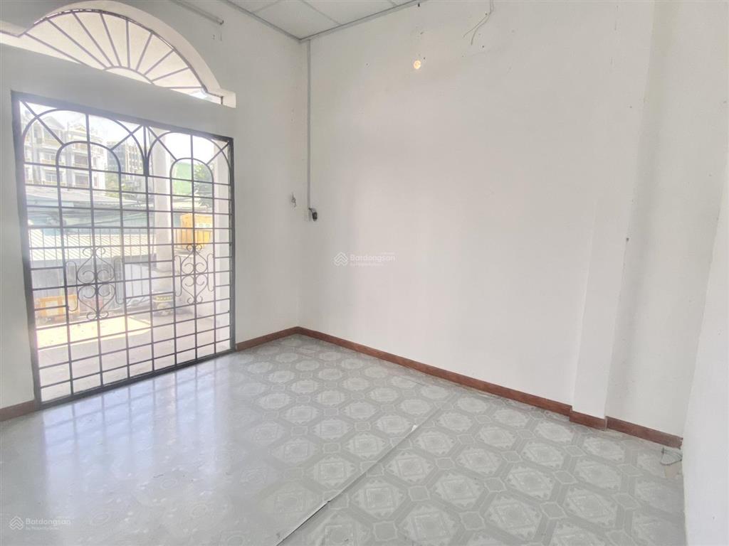 Bán nhà 2 tầng 74m2 4pn hẻm xe hơi thông đường số 9 sát bên kdt vạn phúc giá chỉ 6.2 tỷ