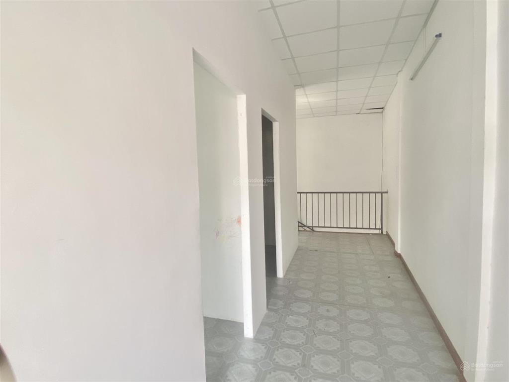 Bán nhà 2 tầng 74m2 4pn hẻm xe hơi thông đường số 9 sát bên kdt vạn phúc giá chỉ 6.2 tỷ