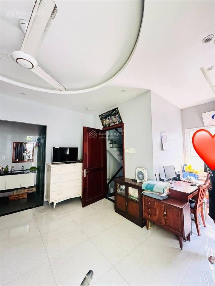 Bán nhà đẹp 4 tầng hxh quay đầu  ngay công viên gia địnhkhu vip nguyễn kiệm