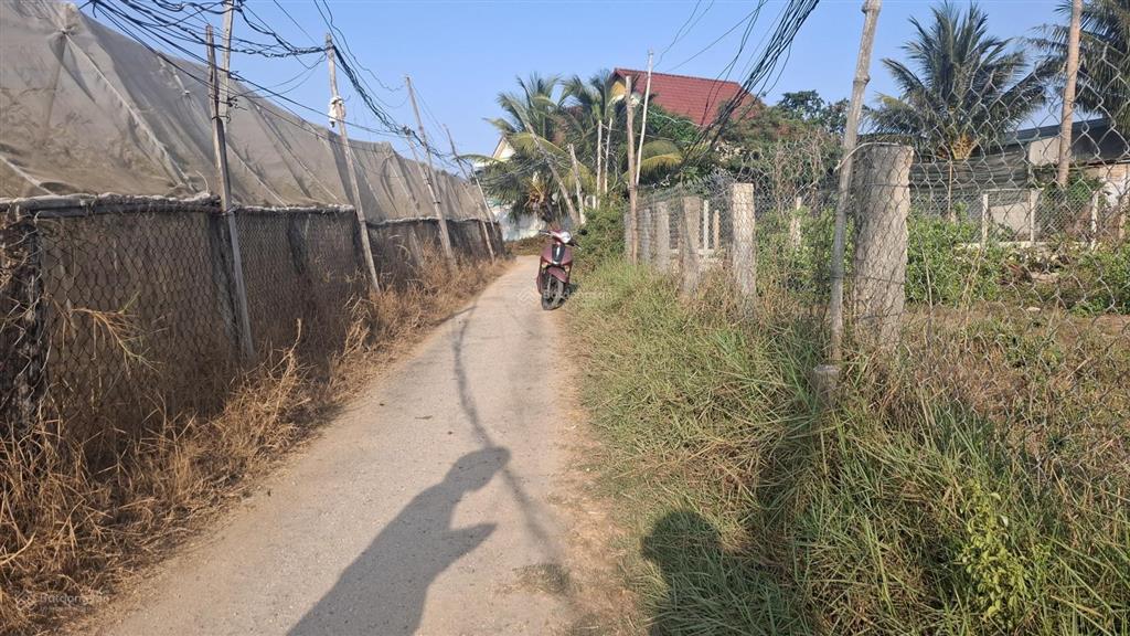 Bán lô đất cln ở hò rò, cách đường su hào 150m