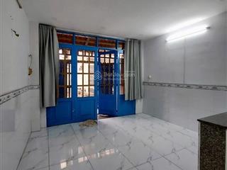 Nhà ngay chợ tân hương q tân phú