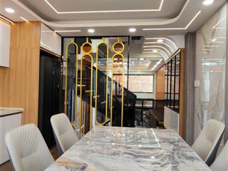 Nhà 5 tầng ngay chợ gò xoài  dt (4m x 13m)