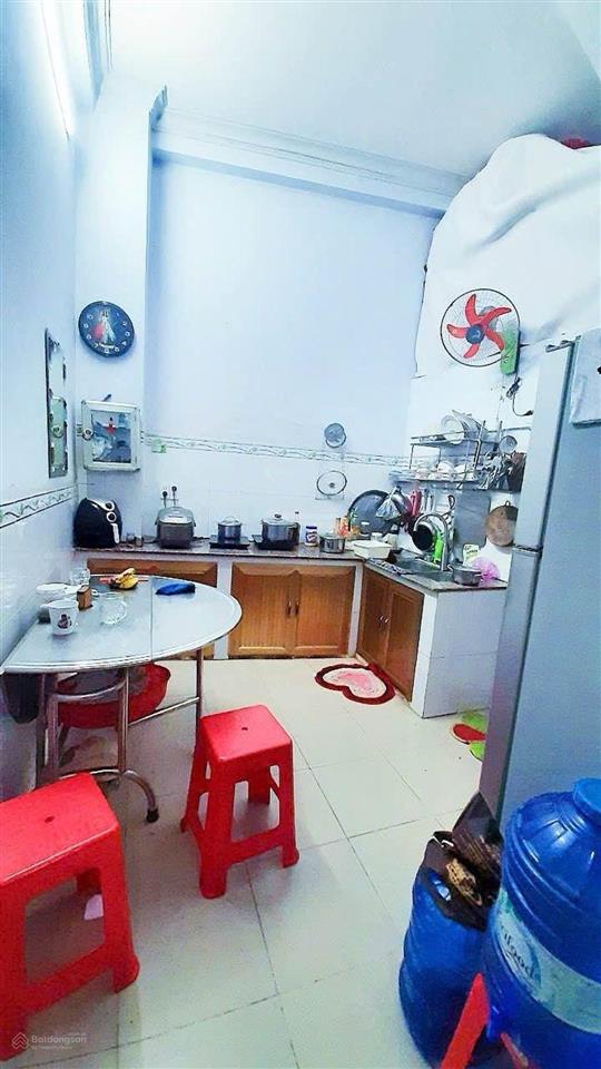 Nhà gần aeon tân phú  2 tầng  dt(4m x 12m)