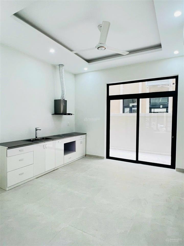 Sốc nhà hoàn thiện thời đại 60m2 chỉ 8.5 tỷ