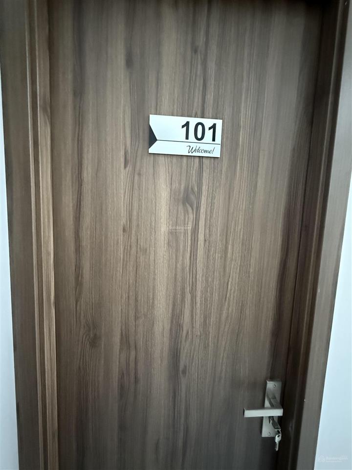 Nhà mới xây 100% full nội thất , không chung chủ