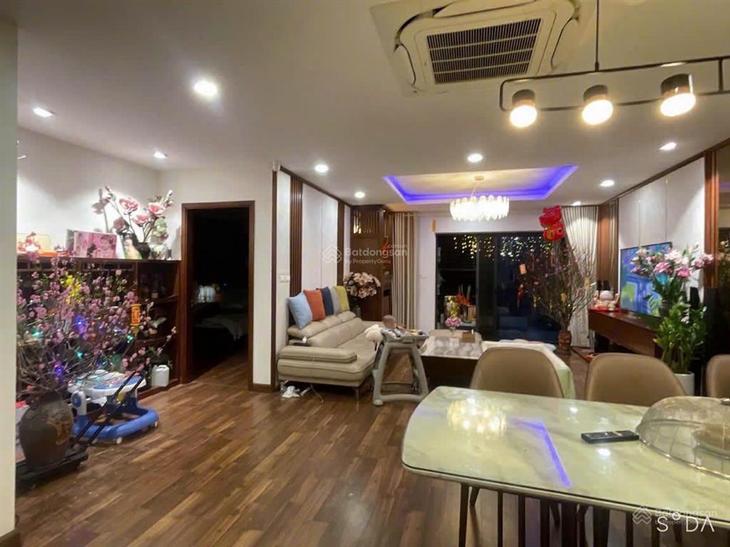 Chính chủ bán căn cc goldmark cityhồ tùng mậu đẳng cấp thượng lưugiá 11,3 tỷ, dt 134,5m2
