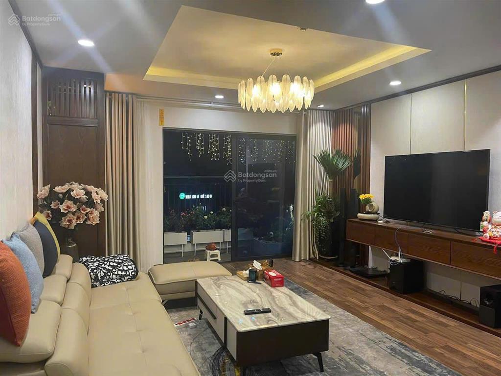 Chính chủ bán căn cc goldmark cityhồ tùng mậu đẳng cấp thượng lưugiá 11,3 tỷ, dt 134,5m2