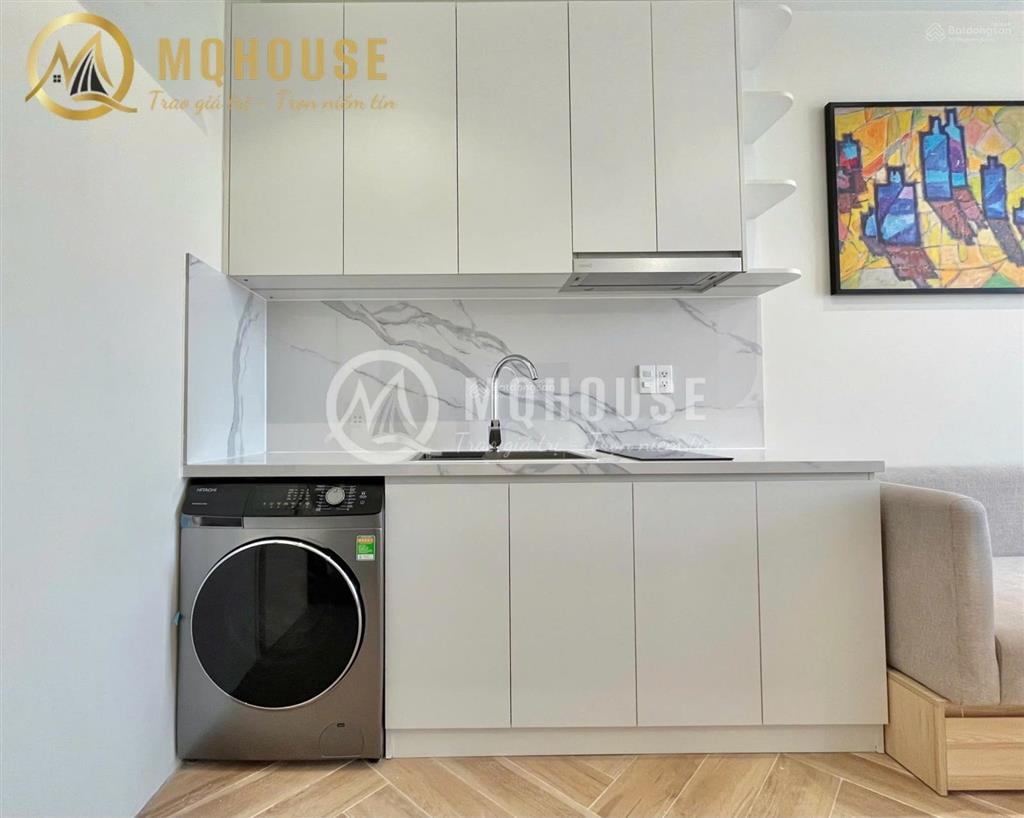 Japandi design có mặt tại thảo điền. căn hộ bố trí không gian hệ tủ thông minh, đầy đủ tiện nghi