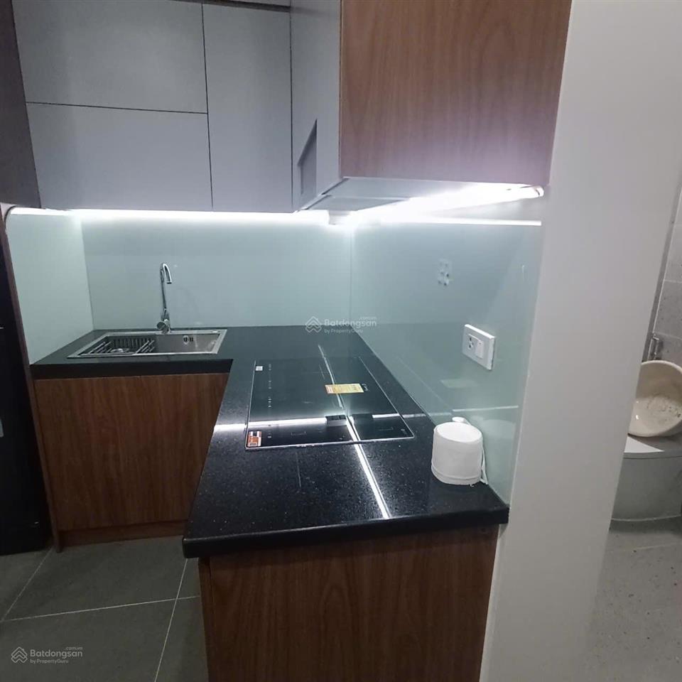 Cho thuê căn hộ ccmn tái định cư ngọc thụy, long biên  32m full đồ 5tr/th