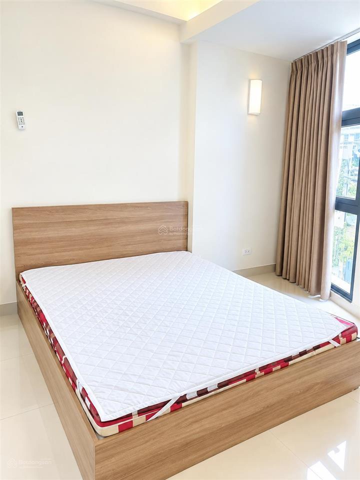 Cho thuê căn 1 ngủ 1 khách đầu phố ngọc thụy giá chỉ 6.5tr/th