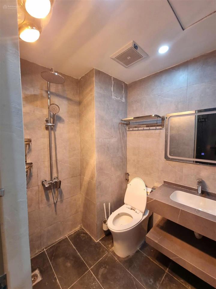 Hot gần phố trạm  long biên căn hộ full đồ chỉ 4 triệu/tháng! ô tô đỗ miễn phí