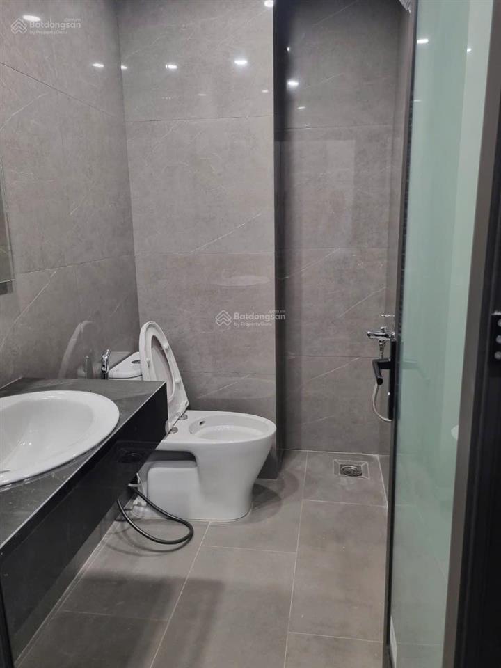 Cho thuê ccmn 36m 1 phòng ngủ riêng biệt cách bv tâm anh chỉ 50m