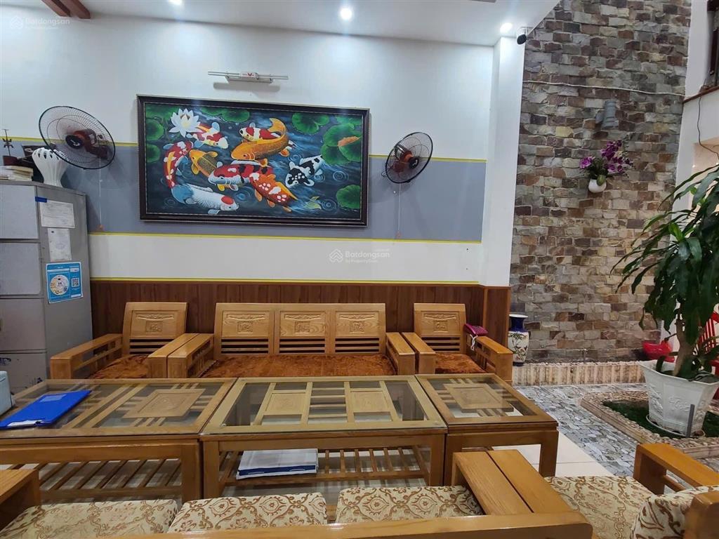 Bán nhà kiêt 3tầng oto né nhau kiêt ông ích khiêm sát biển dt118m giá 11ty8 tl  0935 634 *** an