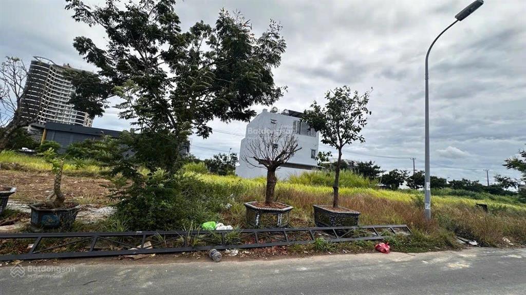 Chính chủ cần bán gấp lô đất biển đẹp hoàng bình chính hòa hải  khu du lịch non nước ngũ hành sơn