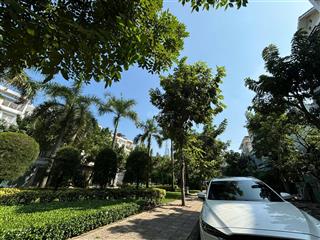 Bán đất đẹp ngay công viên  sát bên rạch xuyên tâm  đh văn lang 4.6x20m giá 14ty