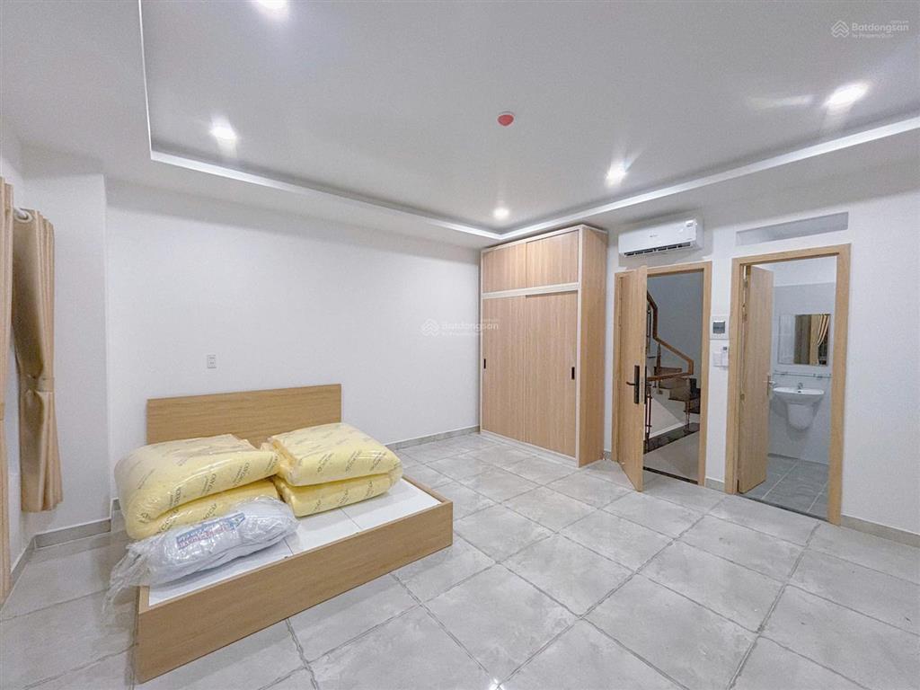 Nhà phố sen vàng phòng mới 100% ưu đãi khủng