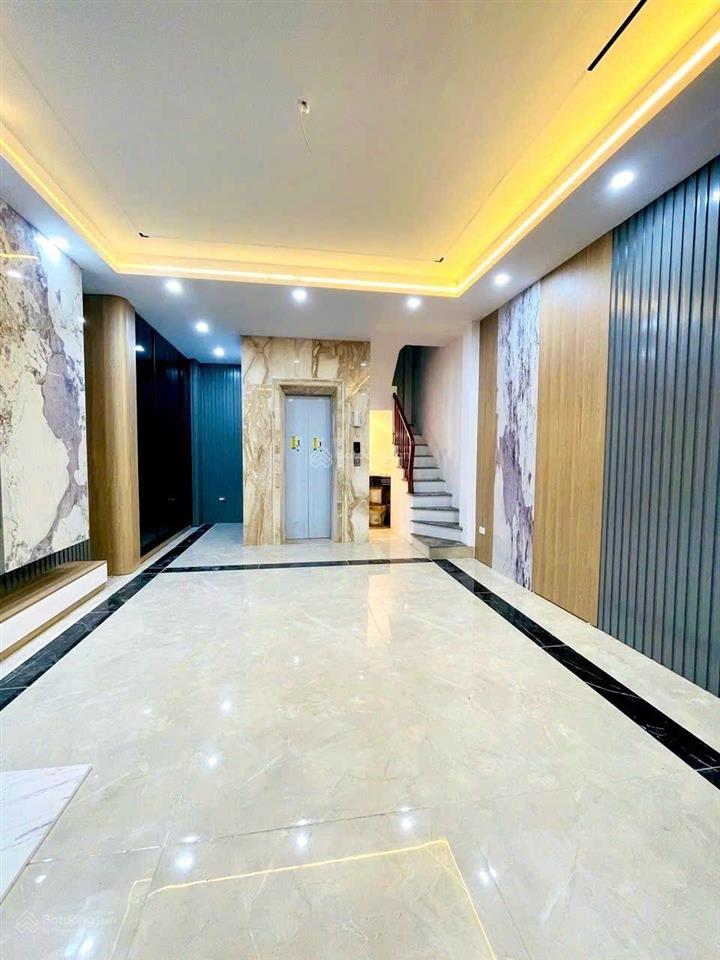 Bán nhà ngõ phố hoa lư hai bà trưng, hà nội diện tích 40m
kết cấu 5 tầng, mt 4,5m