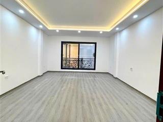 Bán nhà ngõ phố hoa lư hai bà trưng, hà nội diện tích 40m
kết cấu 5 tầng, mt 4,5m