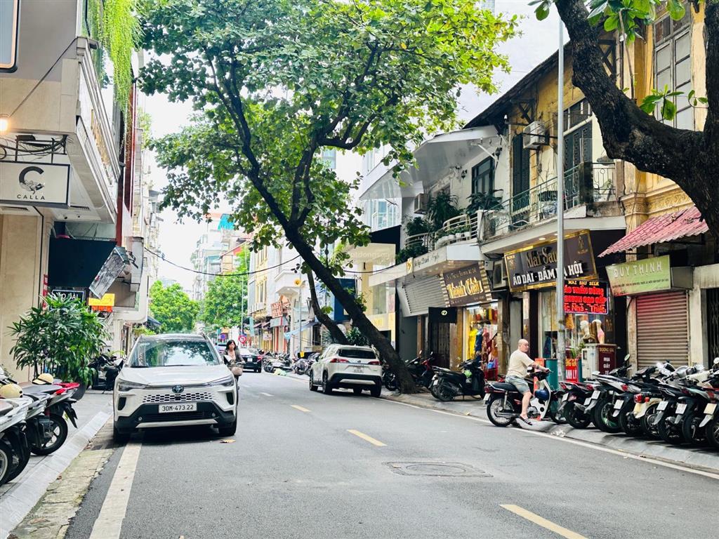 Bán nhà mặt phố kim ngưu quận hbt hà nội dt 71m 5tầng mt 4m giá 34tỷ