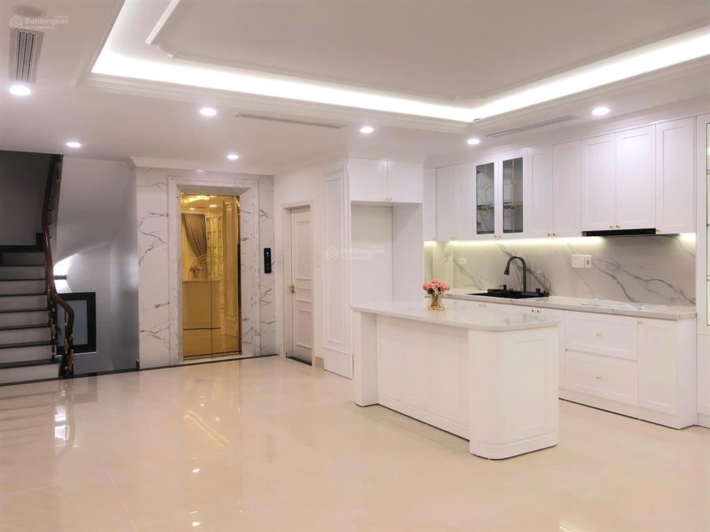 Bán nhà mặt phố triệu việt vương, quận hbt, hà nội.
dt 150m2 9 tầng mt 6,5m giá 188 tỷ