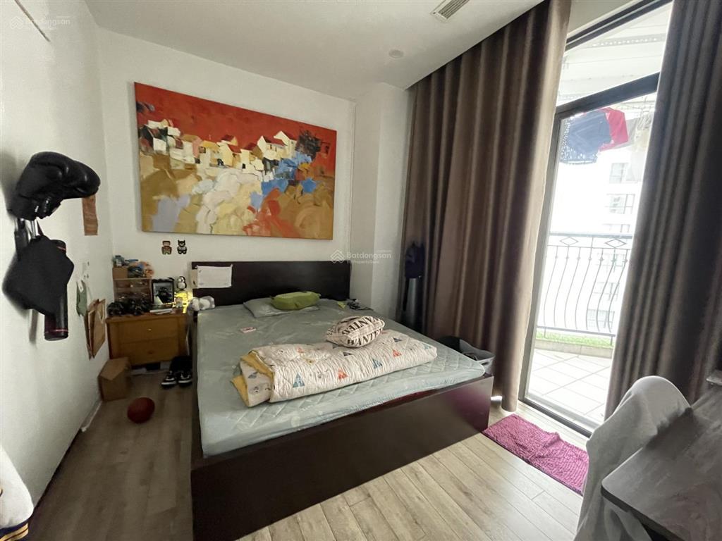 Bán căn góc r3  royal city, dt 169,5m2  4 ngủ 2vs. full nội thất. giá thỏa thuận  0973 615 ***