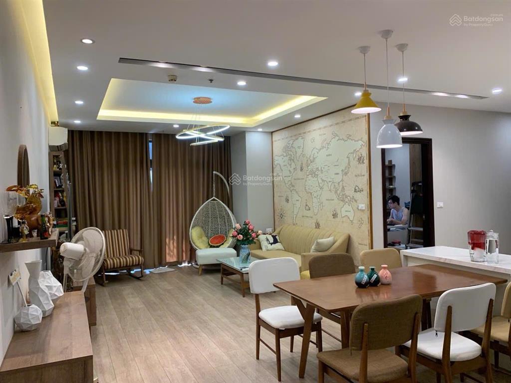 Cần bán nhanh căn hộ royal city, 72a nguyễn trãi thanh xuân hn  dt 102m2   0973 615 ***