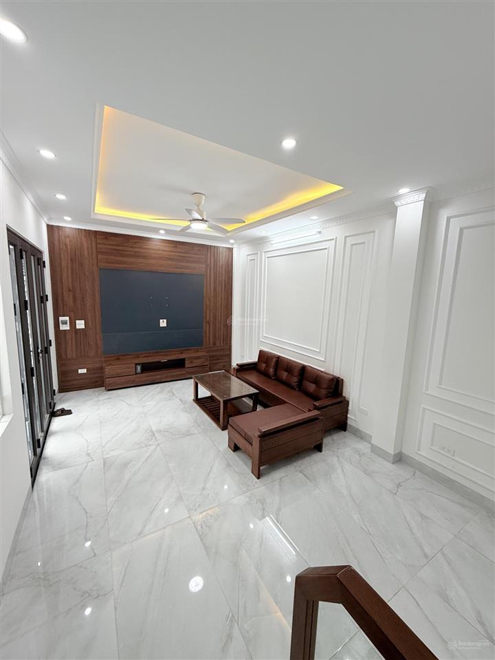 Bán nhà việt hưng | 45.4m2 | 6 tầng| full nội thất ở ngay hơn 6 tỷ