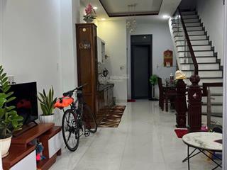 Thành thái q10 2 tầng hxh 25m2 3,8 tỷ.