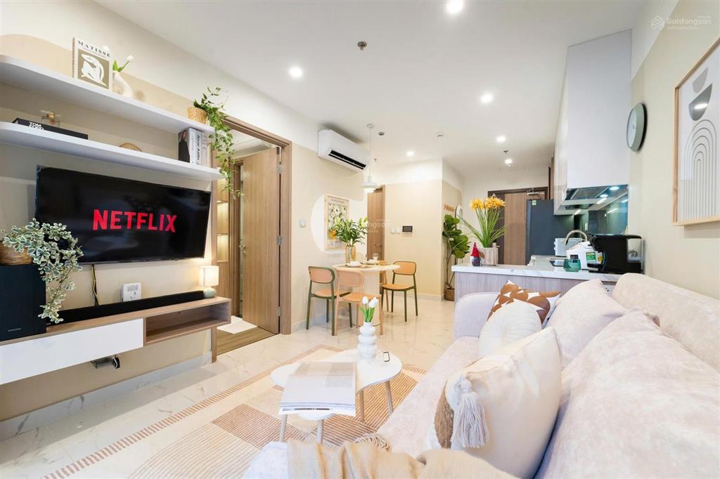 Cho thuê căn hộ 2pn2wc full nt luxury beverly solari chỉ 8.5tr