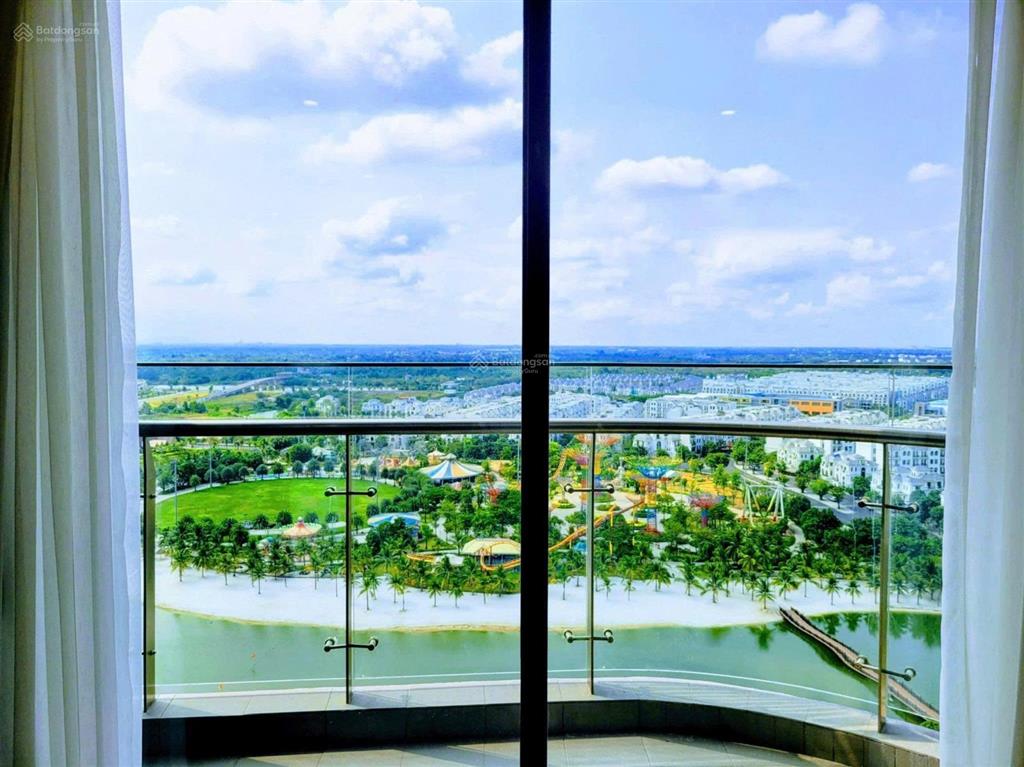 Cho thuê căn hộ 3pn full nt mới 100%, đẹp xịn the opus one, nhà mới bàn giao giá siêu hời chỉ 23tr