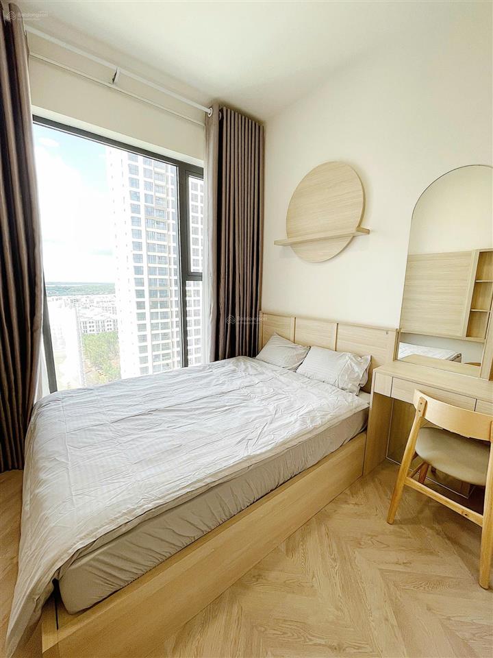 Cần bán căn hộ 2pn2wc masteri centre point ,full nt cao cấp ,view hoa hậu giá 5 tỷ 2 all in