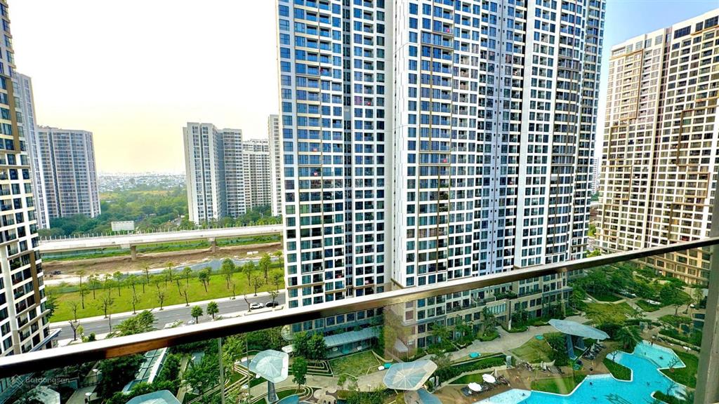 Cho thuê căn 2pn2wc full nt cao cấp, decor nhẹ nhàng masteri centre point giá chỉ 11tr