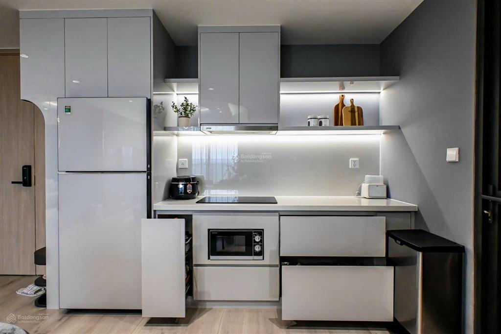 Cho thuê căn 2pn lumiere boulevard full nt luxury, tone trầm cực sang trọng giá chỉ 15tr