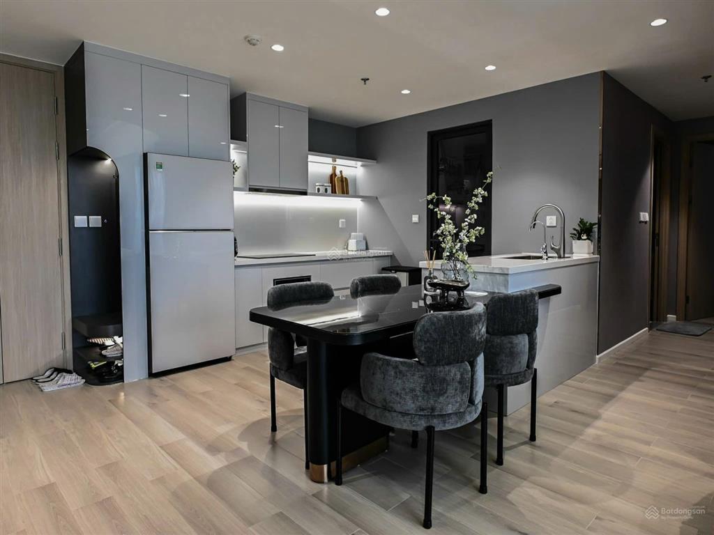 Cho thuê căn 2pn lumiere boulevard full nt luxury, tone trầm cực sang trọng giá chỉ 15tr