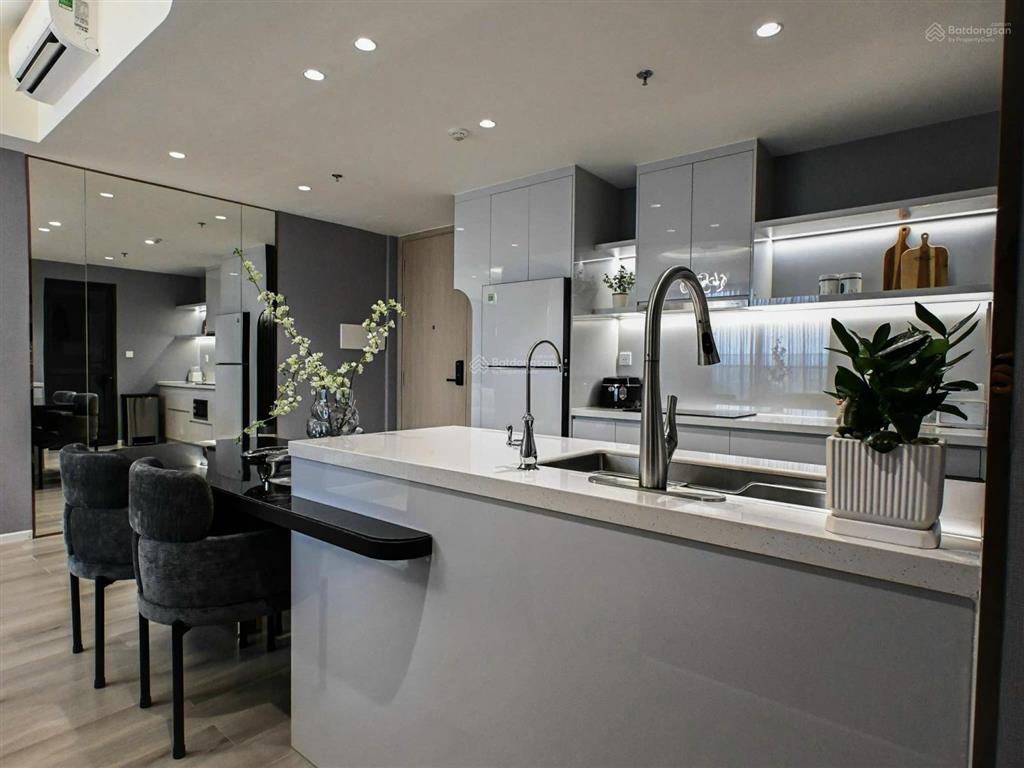 Cho thuê căn 2pn lumiere boulevard full nt luxury, tone trầm cực sang trọng giá chỉ 15tr
