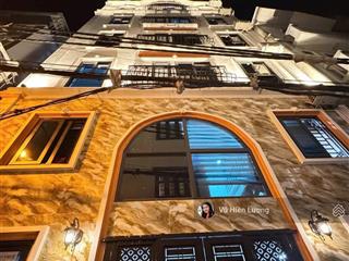 Chính chủ toà văn phòng lõi ba đình. 99m²  10 tầng mặt tiền 8m. vốn đầu tư 60tỷ