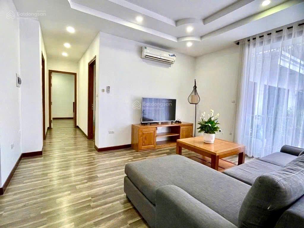 Chính chủ thiện chí gửi bán toà apartment 9 tầng dòng tiền ~2tỷ/năm. view hồ tây đẳng cấp