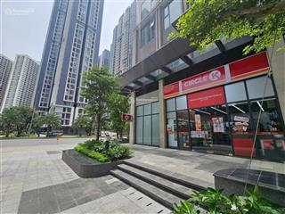 Lãi 800tr/năm khi đầu tư shop mặt sảnh 63m2 vinhomes smart cityvốn 3tỷsổ đỏ