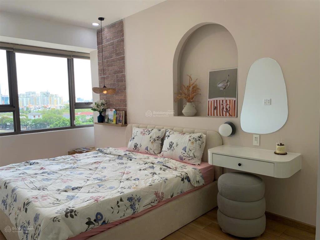 Bán căn hộ 3pn, 2wc, 100m2 tại saigon south residences, 8,2 tỷ vnd,m. đang có sẵn hđt 35 triệu
