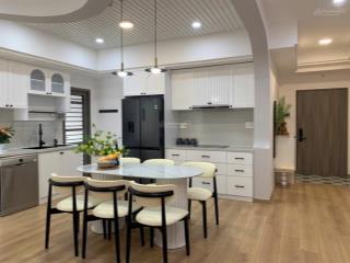 Bán căn hộ 3pn, 2wc, 100m2 tại saigon south residences, 8,2 tỷ vnd,m. đang có sẵn hđt 35 triệu