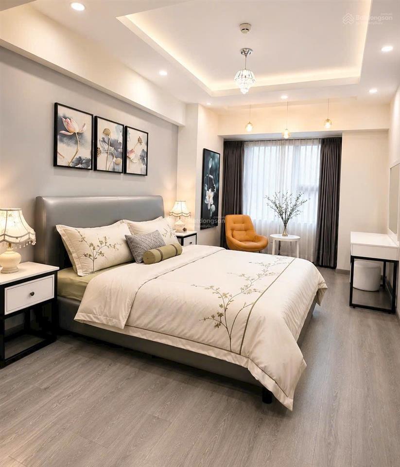 Bán cc 3pn, 2wc tại saigon south residences, giá ưu đãi 7,5 tỷ, 104m2, tặng ô đậu xe oto